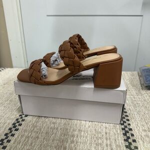 NEW NWT Athlefit Women's Square Open Toe Braided Chunky Heel Size 8.5